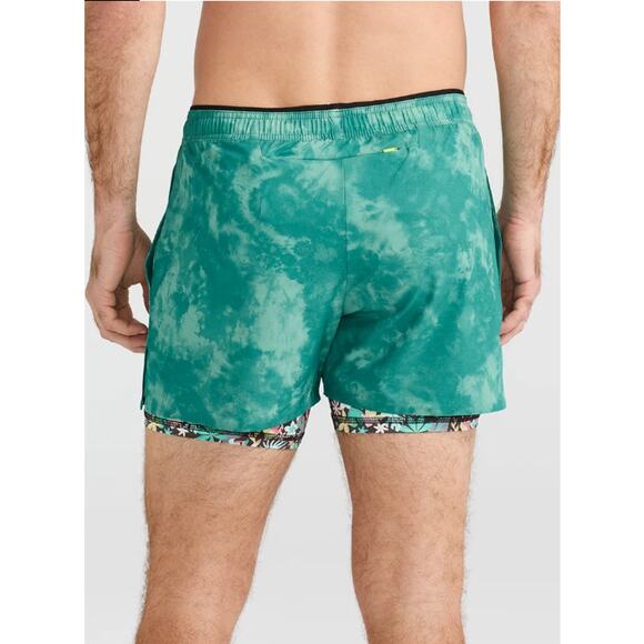 Chubbies Men's The Primal Instincts 5.5' Ultimate Training Shorts Medium‎ NWT - Picture 9 of 15